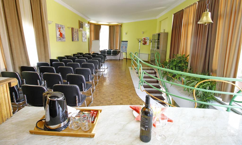 Irmeni Hotel Tbilisi Eksteriør billede