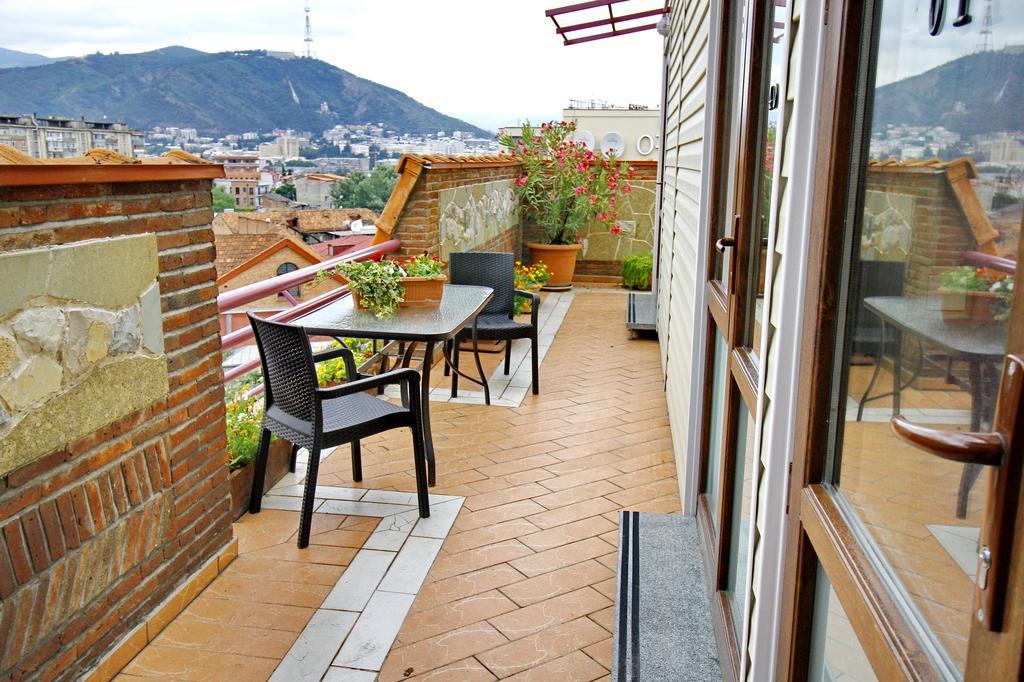 Irmeni Hotel Tbilisi Eksteriør billede