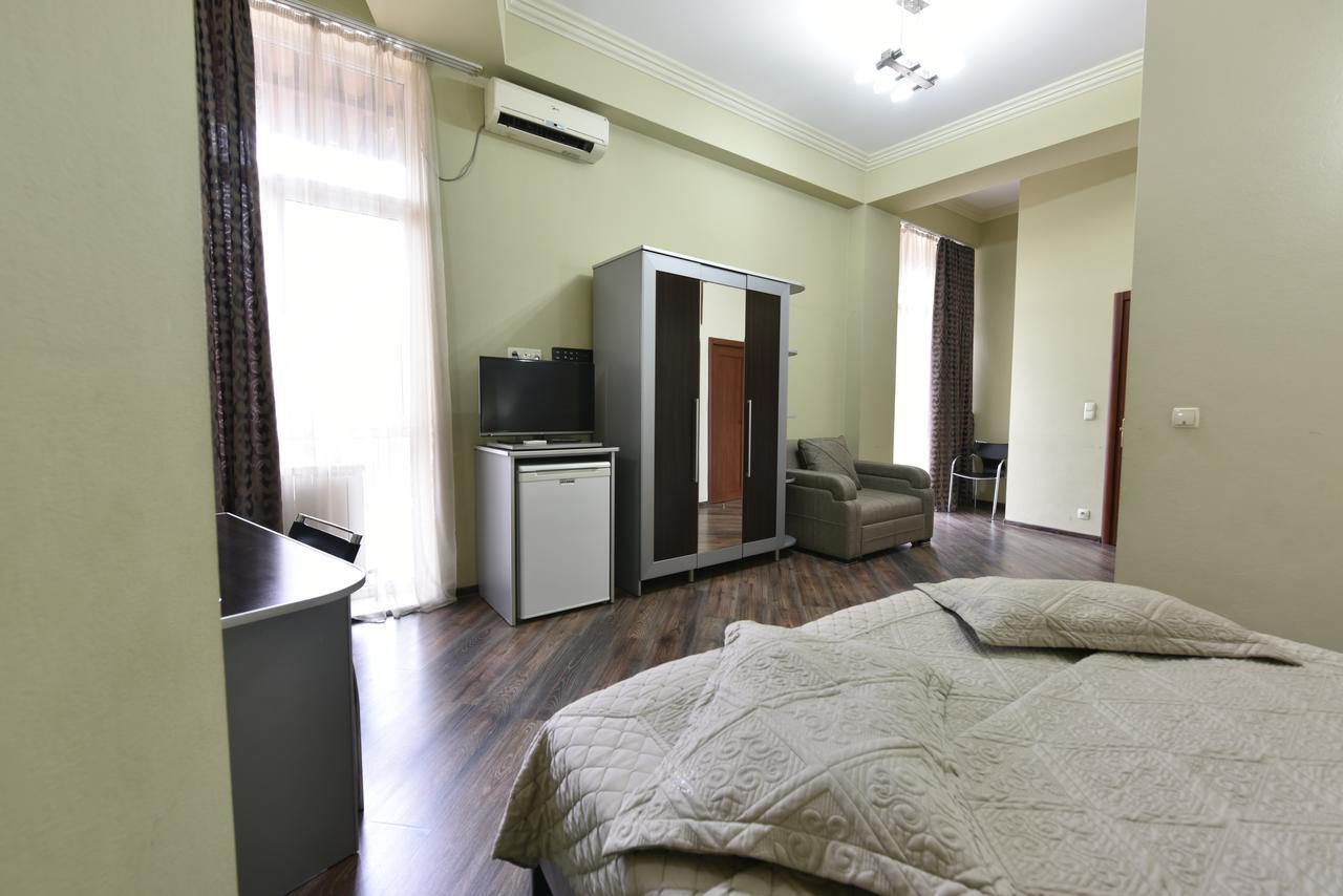 Irmeni Hotel Tbilisi Eksteriør billede